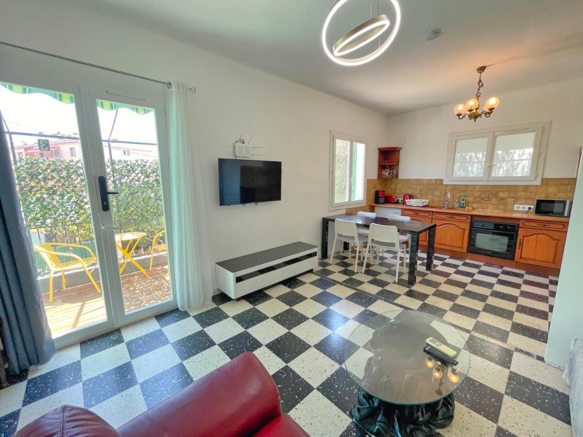 Villa 4 Appartements - Proche Centre Cagnes-sur-Mer Extérieur photo